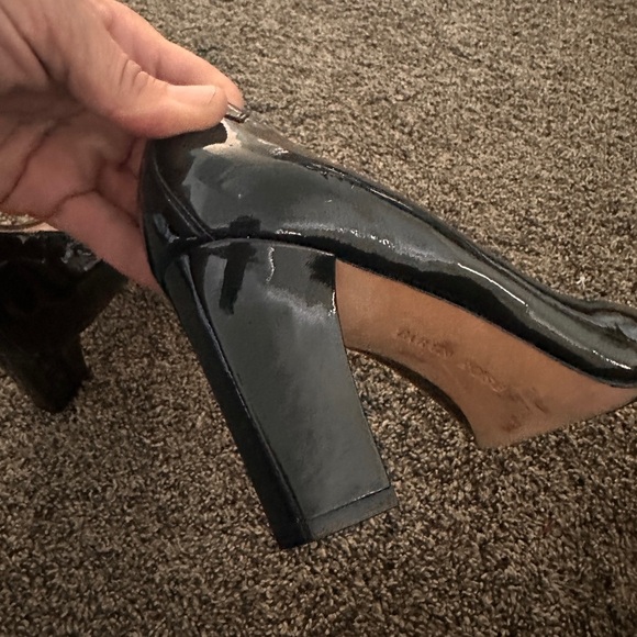 Taryn Rose Black Patent Leather Chunky Heels Squared Toe Size 8.5 Comfort Dressy - Picture 7 of 8